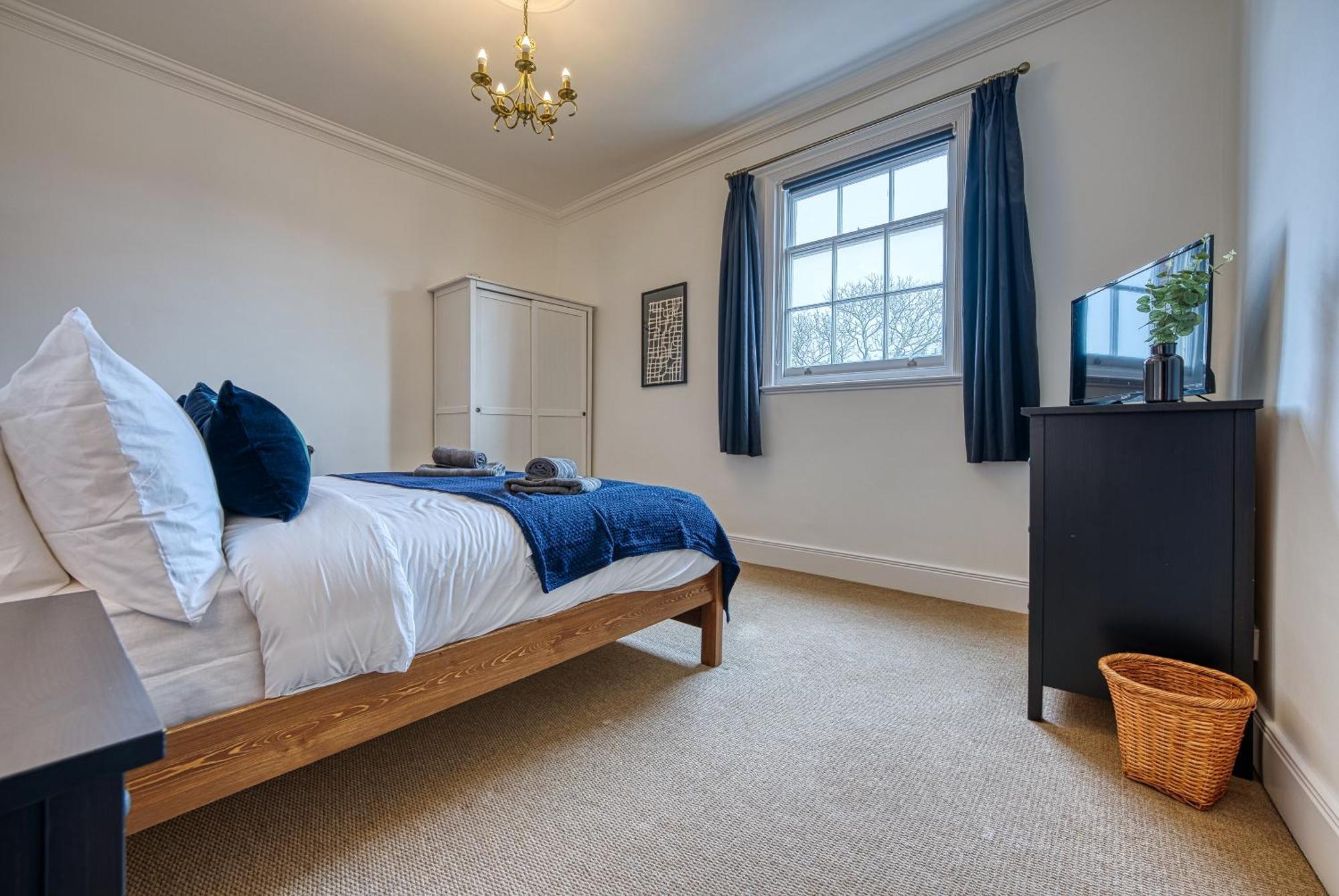 2 Bed Stunning Chic Modern Spacious Apt, Ocean Village, Southampton - Plenty Of Parking - By Blue Puffin Stays Ngoại thất bức ảnh